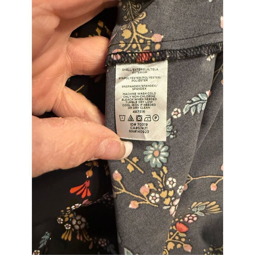 LOFT Dark Floral Dress Plus Sz. 18 - Picture 8 of 8